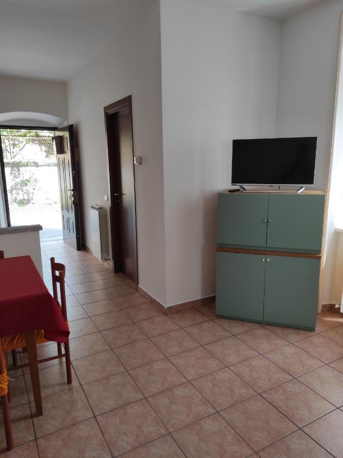 Ferienwohnung Casa Di Luca Lecco Exterior foto